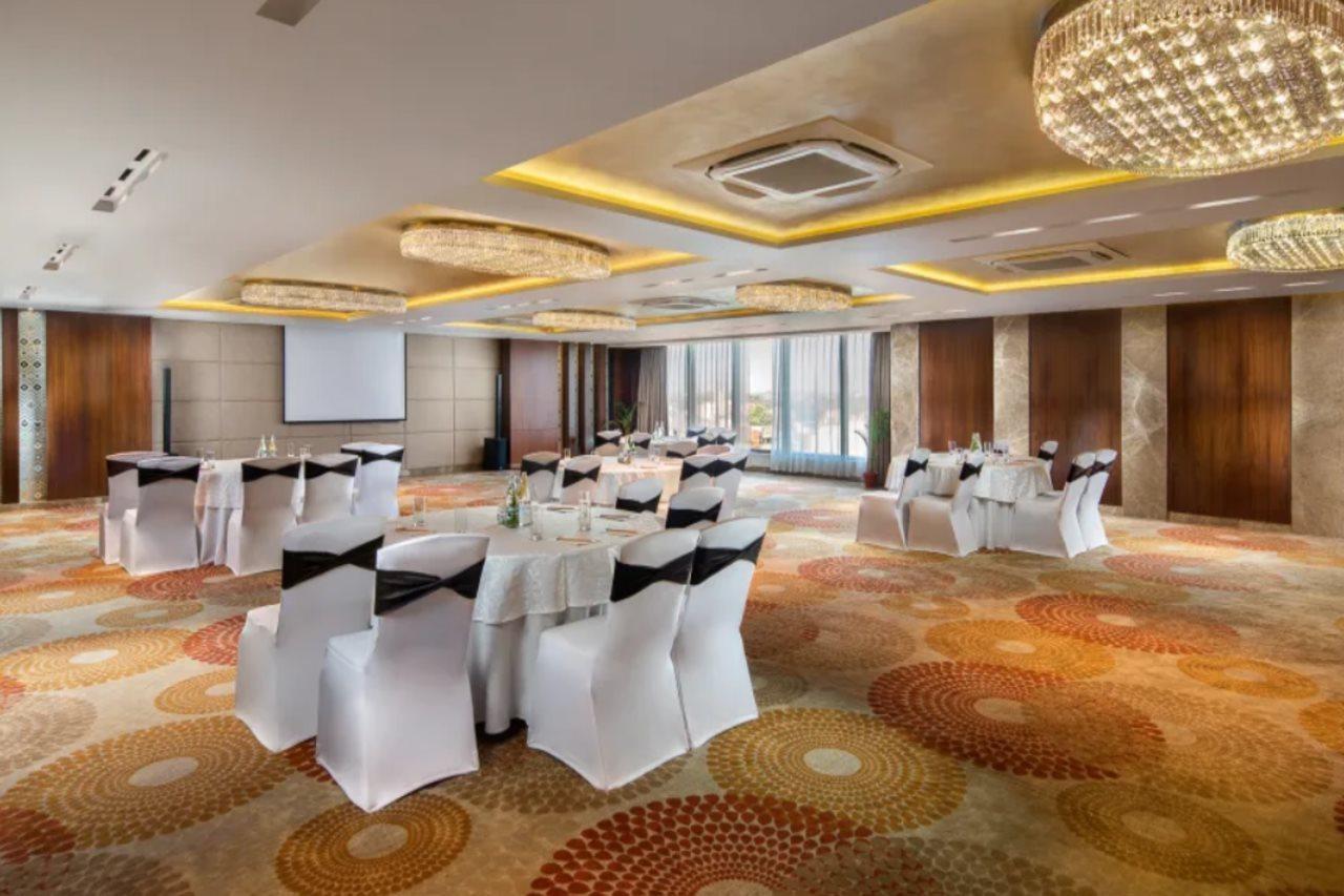 Nirvana Sarovar Portico Gorakhpur Esterno foto